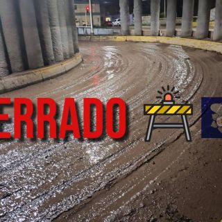 Policía Vial Jalisco cierra paso a desnivel por acumulación de lodo