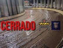 Policía Vial Jalisco cerró la circulación en esta vialidad por la acumulación de lodo tras la lluvia del domingo. ESPECIAL / FACEBOOK Policía Vial Jalisco