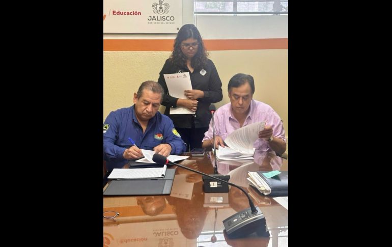 El convenio fue firmado por directivos del IDEFT, representantes legales de NatureSweet y responsables de impacto social de la firma. CORTESÍA