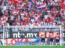 El cuadro rojiblanco sufre por desajustes que lo han hecho vulnerable a balón parado y penales. IMAGO7/J. Cubeyro