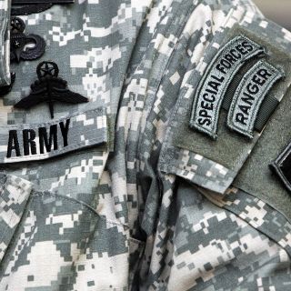 Cinco soldados heridos y una persona detenida tras tiroteo en una base militar en EU