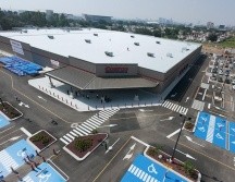 El nuevo Costco se ubica frente a Plaza San Isidro en Zapopan y es la más moderna de América Latina y la más grande de México. ESPECIAL