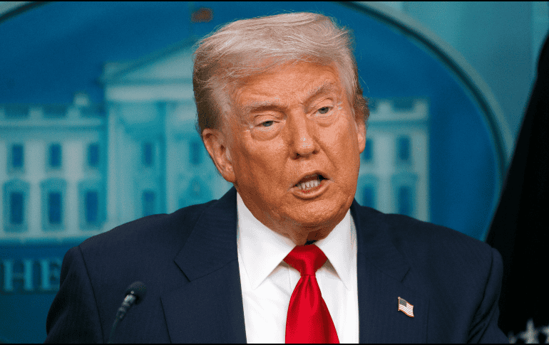 Según CNBC y el Wall Street Journal, que citan a una fuente de la Casa Blanca bajo anonimato, Trump firmó un decreto que prolonga la tregua 90 días. EFE / W. Olliver