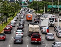 En la actual administración, se han implementado acciones como los carriles a contra flujo, la troncal de transporte público López Mateos o restricciones al transporte de carga, entre otras. EL INFORMADOR/ A. Navarro