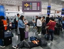 Ante estas complicaciones, las aerolíneas comenzaron a lanzar comunicados para mantener informados a los pasajeros sobre el estatus de los vuelos. SUN / D. SIMÓN
