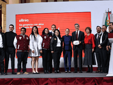 Además de los vehículos Olinia, también se presentaron avances del proyecto Kutsari sobre el diseño de semiconductores. SUN / B. Fregoso