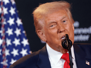 "No sé dónde tendremos la segunda reunión, pero tenemos una idea de tres lugares diferentes, e incluiremos la posibilidad, porque sería mucho más fácil, de quedarnos en Alaska", dijo Trump.