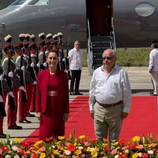 Sheinbaum llega a Guatemala para sostener reunión con el presidente Arévalo
