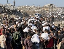 Las tiendas de campaña se han vuelto un recurso escaso debido a que Israel ha prohibido su ingreso al enclave y el desplazamiento las vuelve clave en la supervivencia de los gazatíes. EFE / ARCHIVO