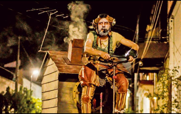 Manuel Ariga protagoniza la historia de un chatarrero que construye recuerdos con máquinas inventadas. ESPECIAL