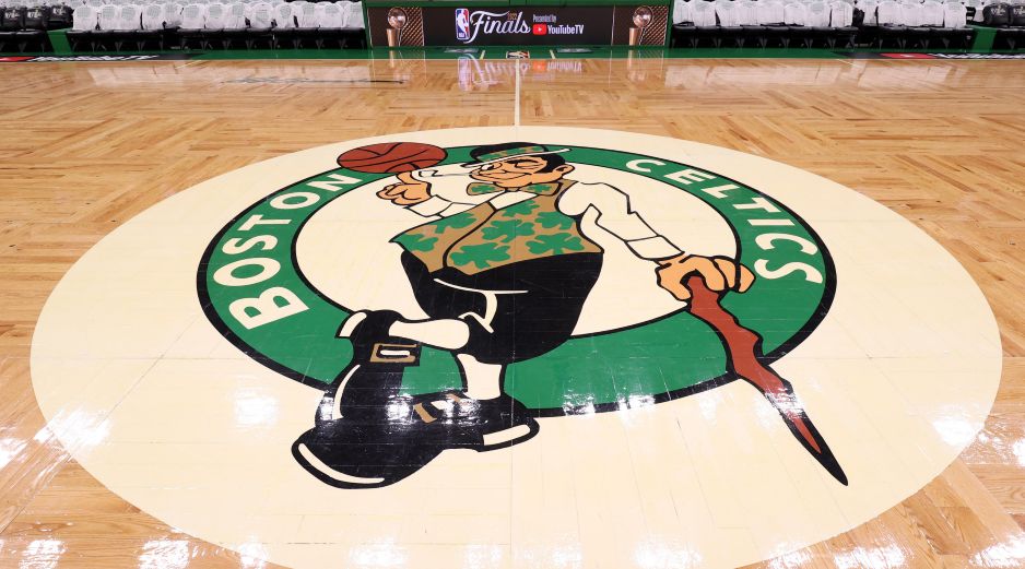 La NBA aprobó el acuerdo por unanimidad la semana pasada, y el martes se intercambió el dinero. AFP / ARCHIVO