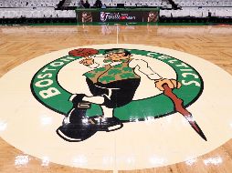 La NBA aprobó el acuerdo por unanimidad la semana pasada, y el martes se intercambió el dinero. AFP / ARCHIVO