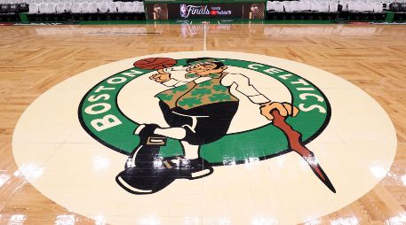 La NBA aprobó el acuerdo por unanimidad la semana pasada, y el martes se intercambió el dinero. AFP / ARCHIVO