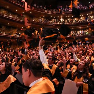 Celebran acto académico las y los abogados de la generación 2020B-2025A del CUCSH