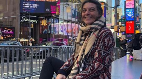 Porcelli reflexiona sobre el género del cuento, y apunta que “Ciudad en dos” es una invitación a pensar historias, así como a ver la relación entre las dos ciudades. INSTAGRAM/ @marpues18