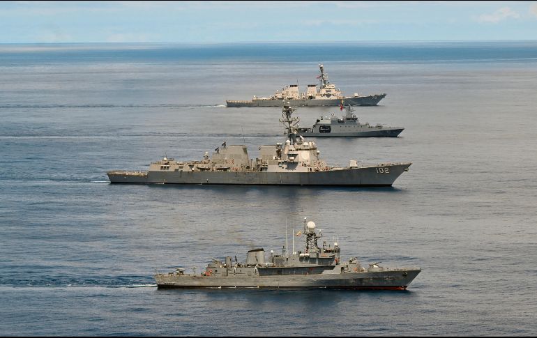 Estados Unidos desplegará tres destructores Aegis con misiles guiados, junto a submarinos y aviones, hasta el límite del mar territorial de Venezuela. Aumenta la tensión entre ambos países. AFP