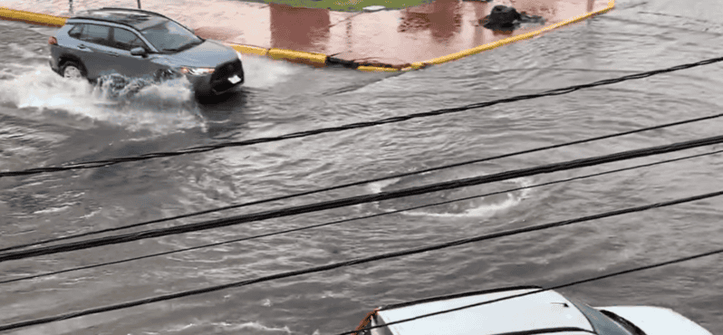   ESPECIAL / IG / @aditahf 