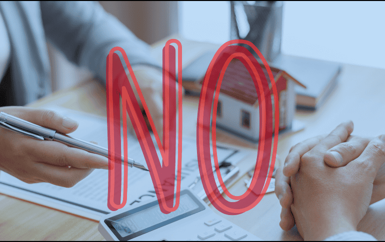 Según la Condusef, decidirse por el primer crédito que se presenta suele ser un error costoso. ESPECIAL / Canva