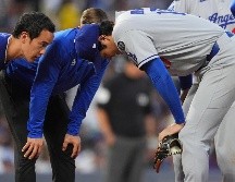 Shohei Ohtani perdió el juego y tuvo un pelotazo en la rodilla derecha, quizá la causa de que dejara el juego incluso en sus turnos al bate. AP/D. Zalubowski
