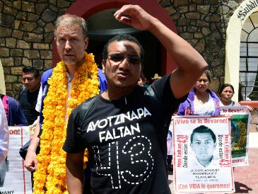 En un comunicado, Vidulfo Rosales  anunció su decisión, que también incluye su separación del Centro de Derechos Humanos de la Montaña Tlachinollan. AFP / ARCHIVO