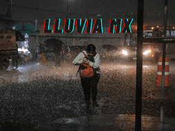 Las lluvias puntuales fuertes a intensas podrían reducir la visibilidad en tramos carreteros, incrementar los niveles de ríos y arroyos, y generar encharcamientos, deslaves e inundaciones. SUN / ARCHIVO