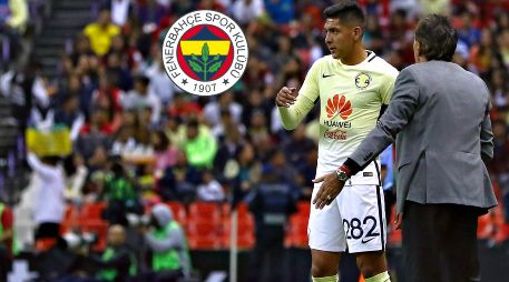Edson Álvarez llegaría al Fenerbache, situación que no tiene contento a La Volpe. IMAGO7 / ARCHIVO