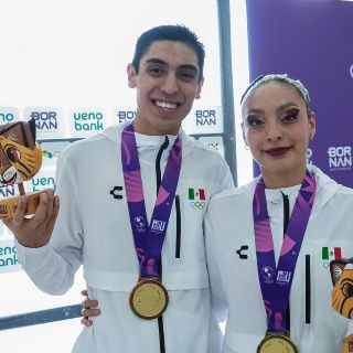 Jalisciense Diego Villalobos gana oro en natación artística en Asunción 2025