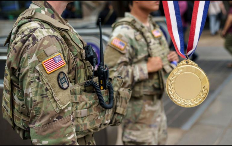 Las medallas son de bronce y muestran en el anverso una espada romana envainada sobre una placa, con la inscripción: 