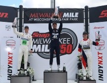 En un inicio, Salvador demostró determinación y rapidez arriba de su monoplaza #27 Grupo Indi- Red Cola - Z motors. ESPECIAL