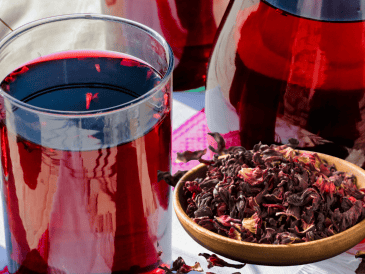 Su versatilidad en la cocina y sus múltiples beneficios la convierten en una planta que merece un lugar en la dieta diaria. CANVA