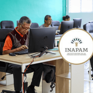 ¿Cómo puedo obtener un trabajo con mi  credecial del INAPAM?