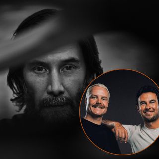 Keanu Reeves da la bienvenida a Cadillac a Checo Pérez y a Valtteri Bottas | VIDEO