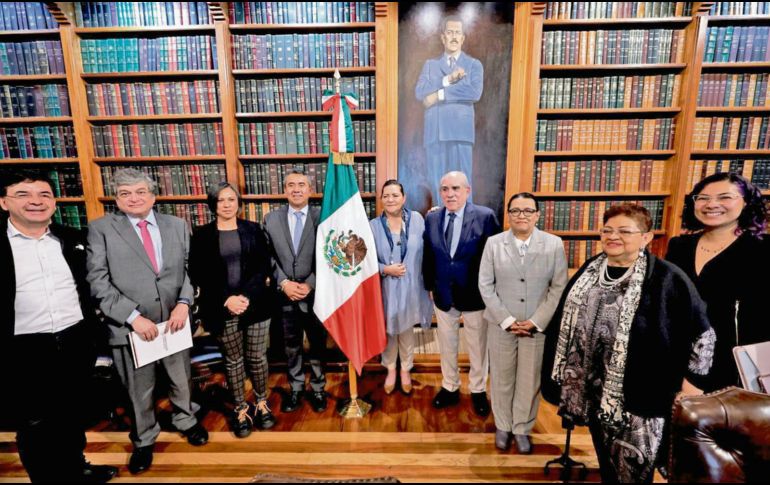 Consejeros del INE y la Comisión Presidencial se reunieron ayer en la Segob. ESPECIAL
