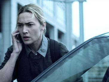 Con un guión que recupera la esencia de la novela original, la miniserie profundiza en los conflictos familiares, el sacrificio y la resiliencia de una madre en tiempos adversos. CORTESÍA/ Warner Bros.