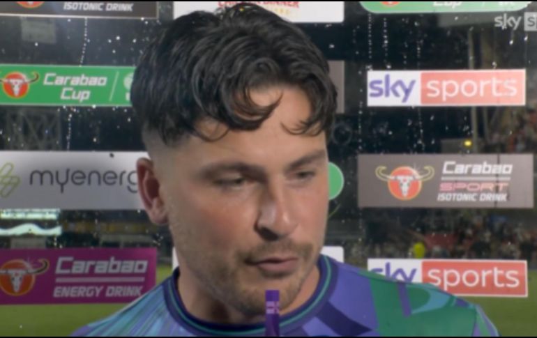 Cuando declaraba ante los medios como uno de los jugadores más destacados del encuentro, Christy Pym reconoció que es aficionado del Manchester United. ESPECIAL