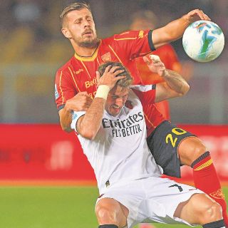 Para Santiago Giménez el futuro es incierto