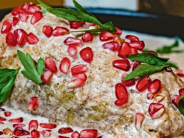 Los Chiles en Nogada combinan tradición, historia y sabor. ESPECIAL