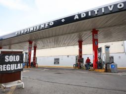 Al menos desde hace siete días, algunas gasolineras han reportado desabasto de gasolina en la Zona Metropolitana de Guadalajara, principalmente Premium, además de que en algunos establecimientos sólo se permite pagar con efectivo. EL INFORMADOR / J. Acosta