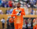 Gianluigi Donnarumma es ahora el futuro para el City, después de firmar un contrato en lo que describió como un "momento especial y de orgullo". AFP / ARCHIVO