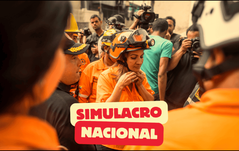 Un simulacro es un ejercicio de suposición o ensayo preventivo, que permite identificar qué hacer y cómo actuar en caso de una emergencia, al simular escenarios reales. EFE / ARCHIVO