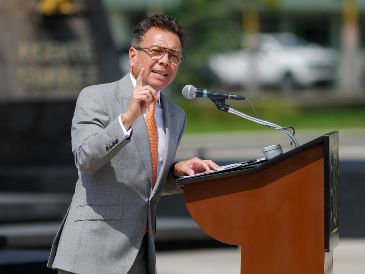 Lemus aprovechó para señalar que, tras su asistencia al primer informe de la mandataria federal, acudió a la instalación de la nueva Suprema Corte de Justicia de la Nación, compuesta por las y los ministros que resultaron electos tras los comicios del pasado de junio en busca de la conformación del "Nuevo Poder Judicial". EL INFORMADOR/ H. Figueroa