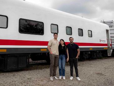 Sebastián Vallejo, Ana Paula Albanés y Juan Pablo Albanés. GENTE BIEN JALISCO / Revista del 5 de septiembre 2025