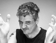 Con una carrera que lo ha consolidado como una de las voces más reconocibles del rock mexicano, Jonaz, conocido por ser el vocalista de Plastilina Mosh, llegará este jueves al The Basement de Guadalajara con su proyecto solista en formato full band. CORTESÍA