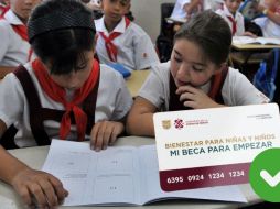 Mi Beca para Empezar apoya a alumnos de preescolar, primaria, secundaria en CDMX con recursos para útiles y uniformes. EFE/ARCHIVO/ESPECIAL