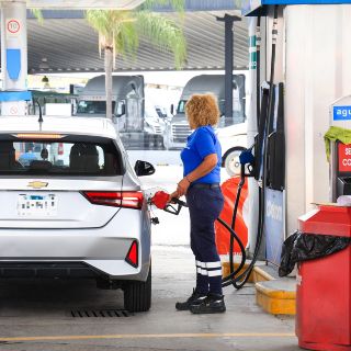 Topan precio de gasolina Magna, pero se dispara la Premium