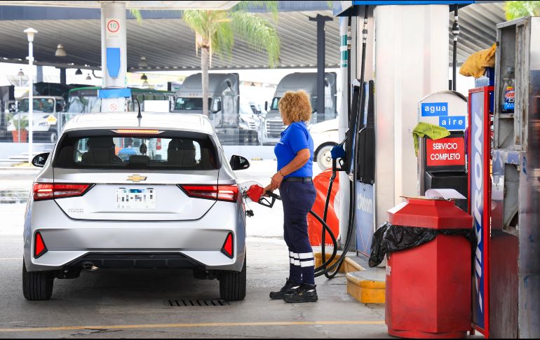 El litro de gasolina Premium ha aumentado desde inicios del año y ahora está entre 27 y 28 pesos. EL INFORMADOR/J. Acosta