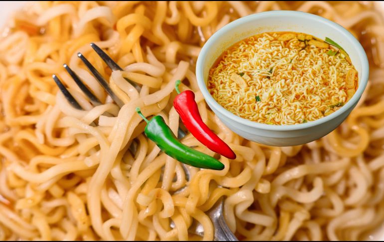 Las sopas instantáneas, de aroma inconfundible, suelen ser una alternativa económica y práctica para quienes tienen prisa y poco tiempo para cocinar algo más elaborado. ESPECIAL / CANVA
