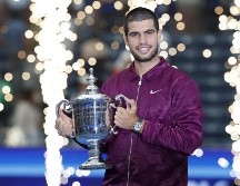 Carlos Alcaraz conquistó su segundo Abierto de Estados Unidos, venciendo en la final a su gran rival, el italiano Jannik Sinner. EFE/ J. G. MABANGLO.