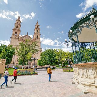 Jalisco protege la obra de Salvador de Alba Martín