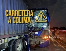 Hasta el momento no se ha informado el número de lesionados derivado del accidente. ESPECIAL / FACEBOOK Protección Civil del Estado de Colima